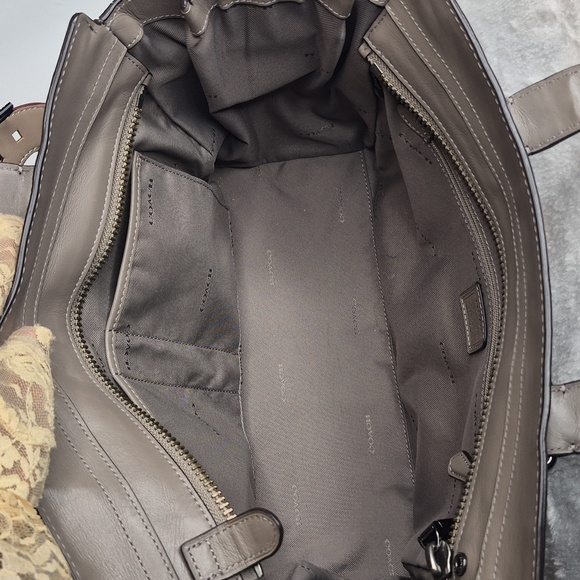 Coach Large Swagger Suede & Leather Patchwork Tote Handbag With Horseshoe Charm - Picture 15 of 17